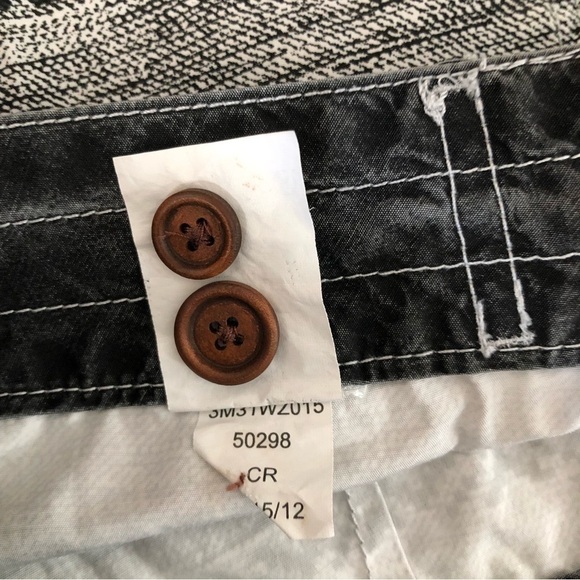 3RD& ARMY Gray White Board Shorts Swim Trunks Men Size 38 - Picture 4 of 9